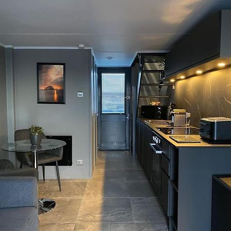 Seascape - Floating Home At Brighton Marina With Free Parking Екстериор снимка
