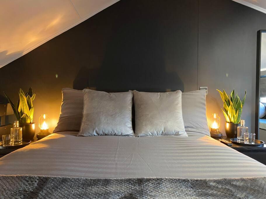 Seascape - Floating Home At Brighton Marina With Free Parking Екстериор снимка