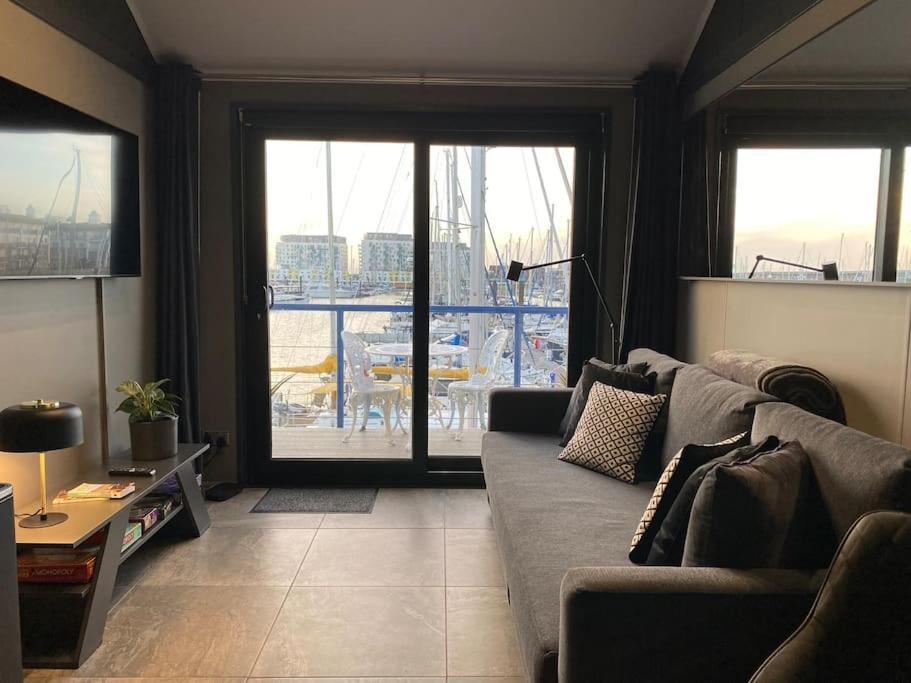 Seascape - Floating Home At Brighton Marina With Free Parking Екстериор снимка