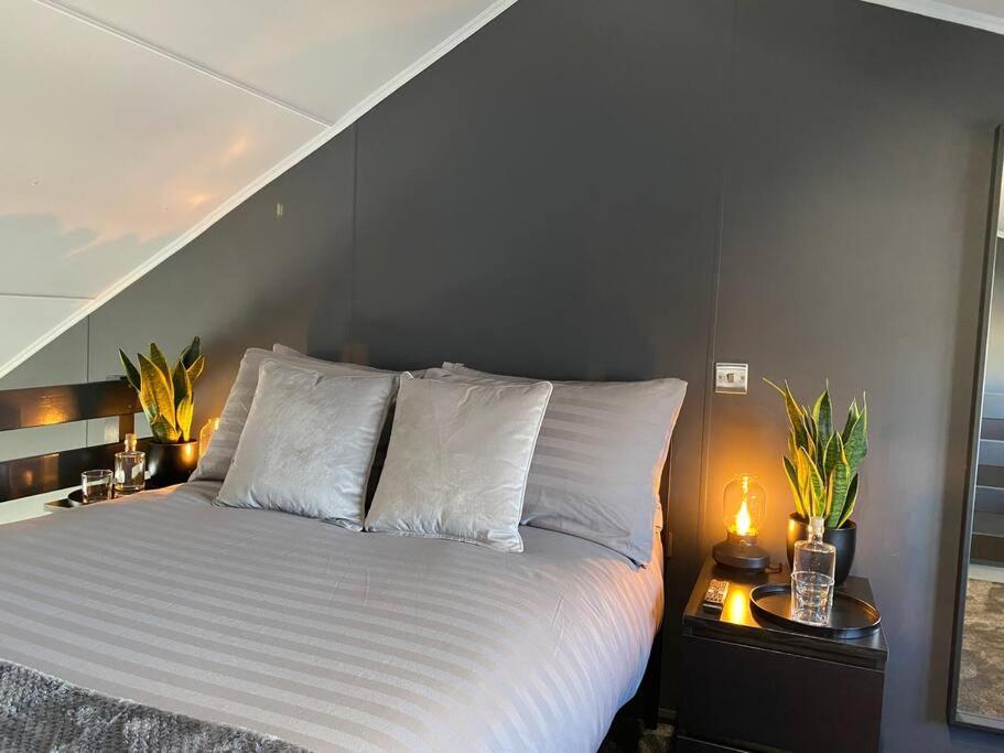Seascape - Floating Home At Brighton Marina With Free Parking Екстериор снимка