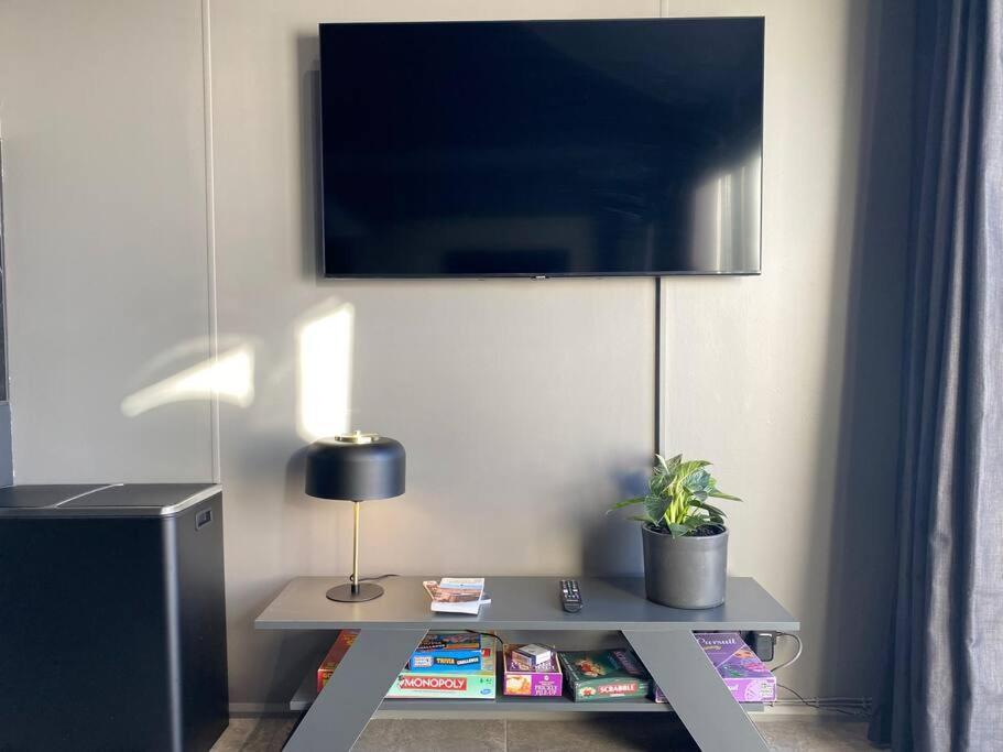 Seascape - Floating Home At Brighton Marina With Free Parking Екстериор снимка